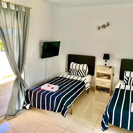 Beachfront Americas Apartment *